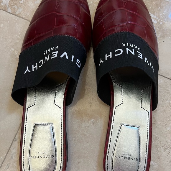 Gìvenchy Embossed Leather Mules - Picture 2 of 4